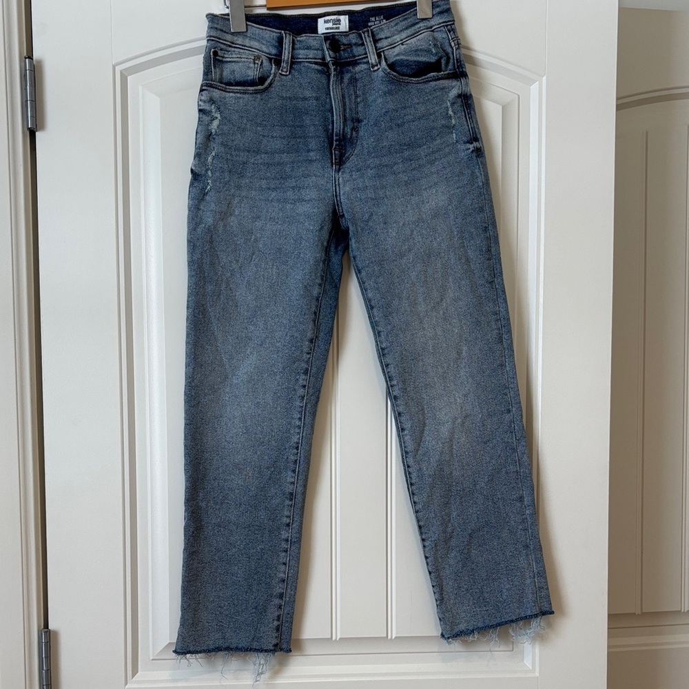 Kensie Faded Blue Denim Jeans size 4 with raw hem